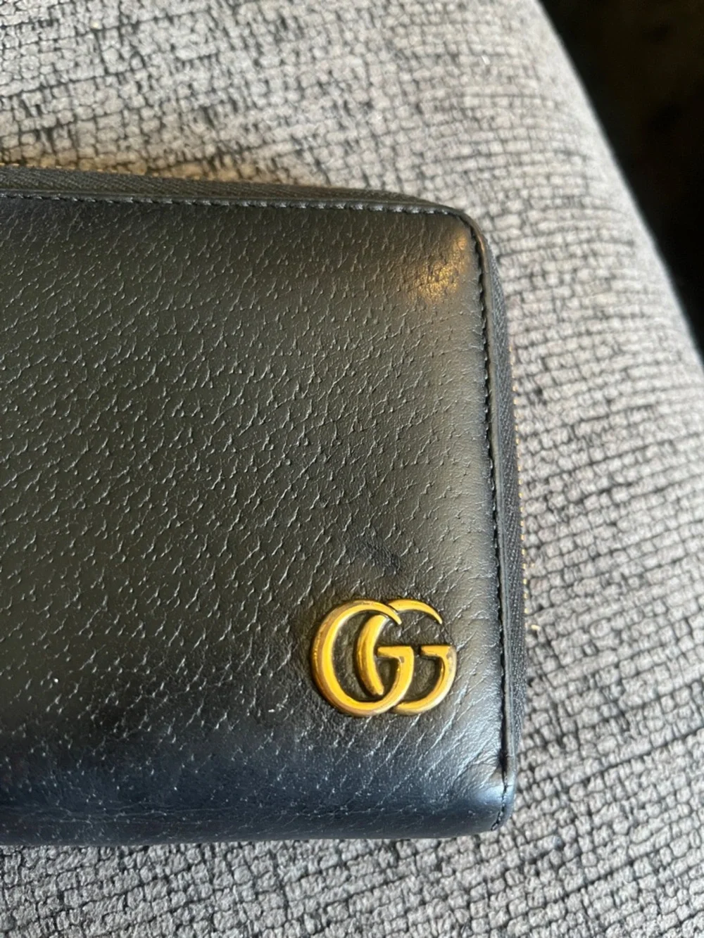 Gucci Black Leather Long Zip Wallet with Gold Double G Emblem Logo Marmont - Picture 2 of 10